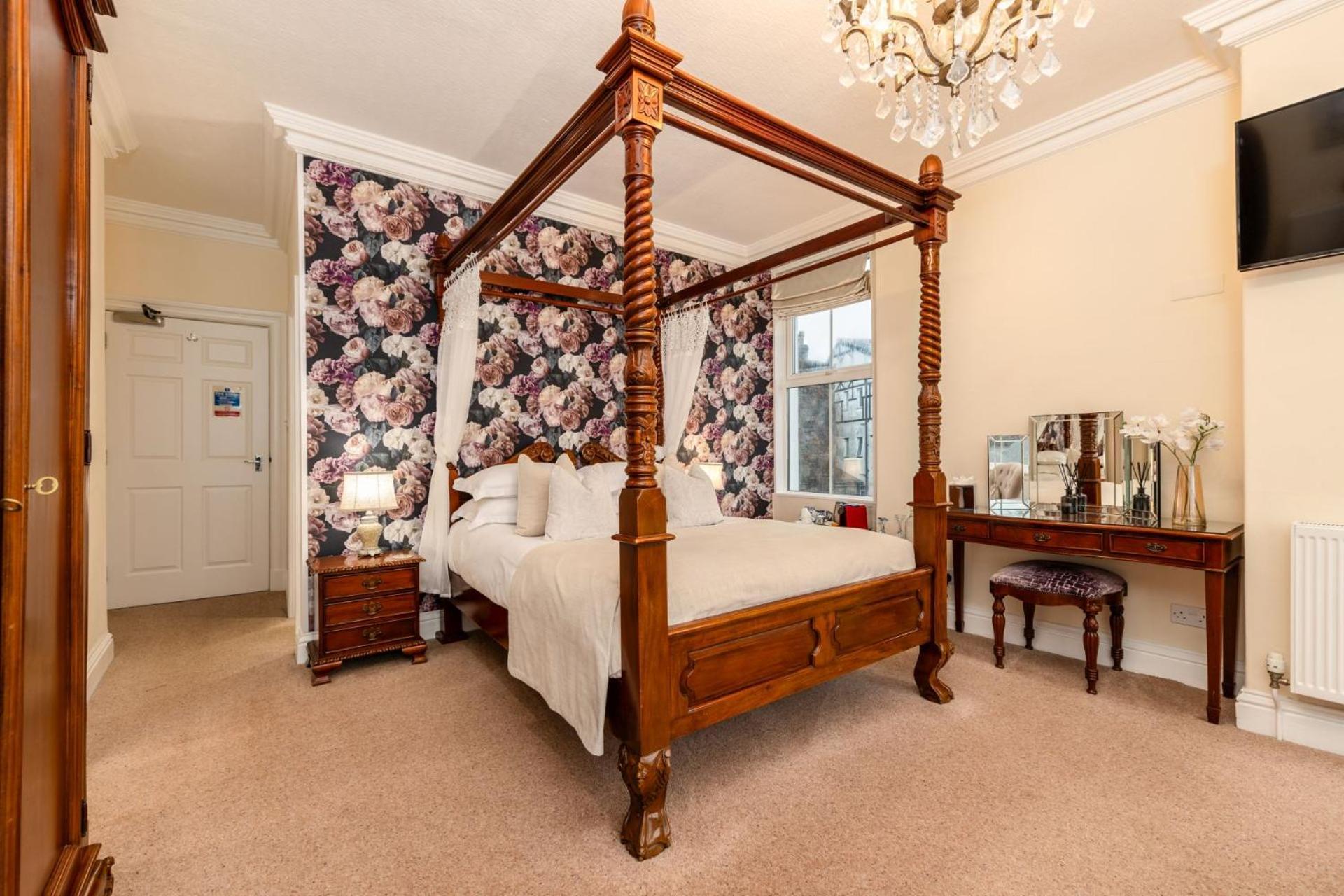 Wheatlands Lodge-Windermere - Guest House Of The Year 2024 - Adult Only - Free Car Park Extérieur photo